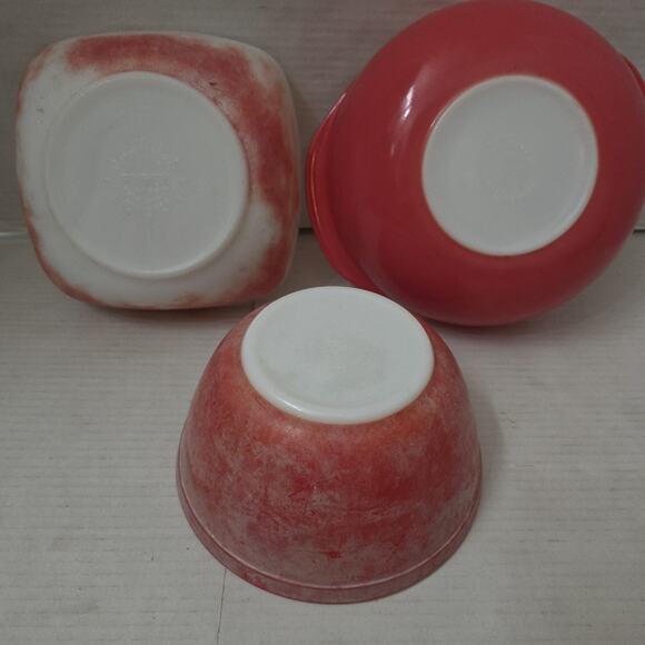 3 Vintage Pyrex Dish Set Pink White Glass 1.5 Quart 515B, 402 + 2qt W Lid 024 - Picture 6 of 15